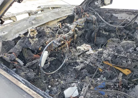 2015 Chevrolet Silverado K1500 Lt z USA, uszkodzony, nr VIN 3GCUKREC1FG330995